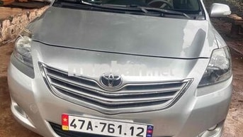 Toyota Vios E 2012 Số sàn Xăng Bạc