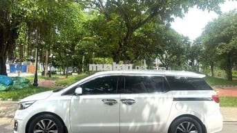 Kia Sedona 2018 Dầu Trắng 7 chỗ