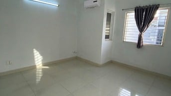Cần cho thuê phòng hẻm đối diện Đại học Bách Khoa