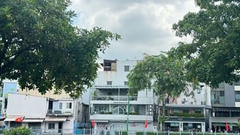 Bán nhà mặt tiền Trường Sa, diện tích 42m², vị trí kinh doanh đẹp