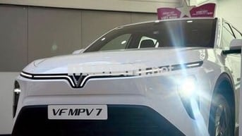 Giá VF MPV7 Chỉ từ 750 Trả Trước 90 Triệu