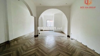 Cho thuê nhà mặt tiền Võ Thị Sáu gần ngã tư Vincom 115m2 giá 30 triệu