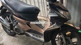 Xe số Suzuki Đen, vàng đồng Thể thao
