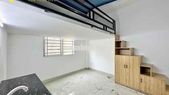 Phòng trọ gác thoáng mát mới có cửa sổ gần Emart Phan Huy Ích