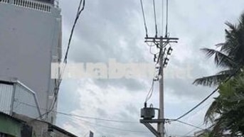 CHÍNH CHỦ BÁN NHÀ MẶT TIỀN ĐƯỜNG LÀNG HOA KIỂNG BÀ BỘ CÁCH DHYD 300m