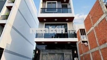 Nhà có thang máy đường số 5 bình long nguyễn sơn nối dài 4x16m 4 lầu.