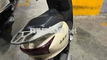Honda Lead 110 2009 màu Kem