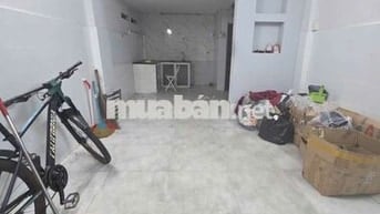 chính chủ cho thuê nhà 2pn , 2wc - mới sơn , có máy lạnh : 9tr , cọc 1
