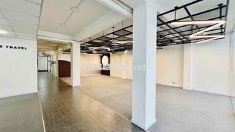 Cho thuê VP Nguyễn Xí 150m2, lót thảm, sẵn fitout, vào làm được ngay