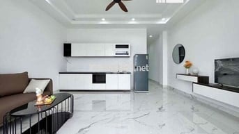 1PHÒNG NGỦ TÁCH BÊP RỘNG 60m2 FULL NỘI THẤT SIÊU THOÁNG MÂT NGAY ĐÀM S