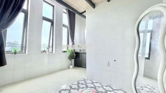 PHÒNG CÓ GÁC CỬA SỔ TRỜI SIÊU THOÁNG NGAY SÂN VẬN ĐỘNG PHÚ THỌ