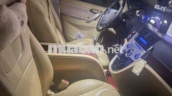 Luxgen M7 Royal MPV Trắng Tự động