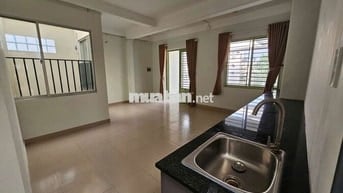CHO THUÊ CĂN HỘ 2PN2WC - Ban công lớn - QUẬN 10 - TP.HCM**