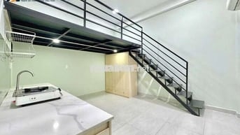KHAI TRƯƠNG PHÒNG CÓ GÁC - 4 NGƯỜI Ở THOẢI MÁI - KẾ NHÀ GA T3 