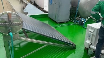 Dịch vụ vệ sinh công nghiệp - Vệ sinh trên cao