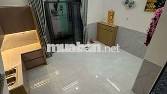 Nhà chợ Hiệp Thành. Đúc BTCT 1 lầu, 2PN2WC. Dt đất 33m2. chính chủ