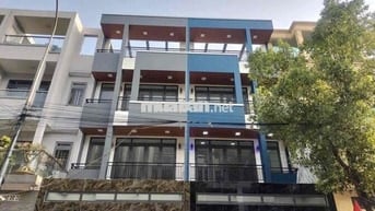 Cho thuê tầng 1 trong nhà nguyên căn