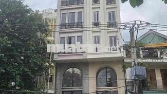 Mặt tiền Thanh Đa - 1 trệt 1 lửng 5 lầu - thang máy - 11pn - kd tự do