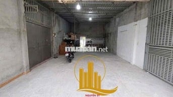 🏡 CHO THUÊ NHÀ + KHO MẶT BẰNG 10x30 – PHAN VĂN HỚN, BÀ ĐIỂM - 10 TRIỆU