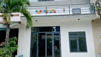 Bán hoặc cho thuê nhà đối diện công viên Bùi Thị Xuân, mặt tiền hiếm6m