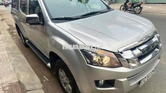 Isuzu D-Max Dầu Thái Lan xe rất đẹp nhận đỗi xe