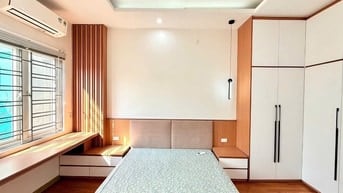 BÁN NHÀ 5,5 TẦNG HOA BẰNG DT 45M2 GiÁ 8,5 TỶ
