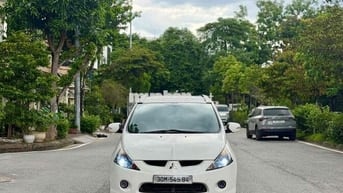Mitsubishi Grandis 2.4 AT 2009 Trắng