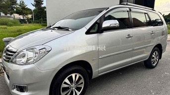 Toyota Innova 2015 Bạc Tự động 7 chỗ