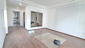 Nguyễn Văn Linh – Long Biên – Ô TÔ – 72 M2 – 6 T – MT 4 M – Giá 13.7