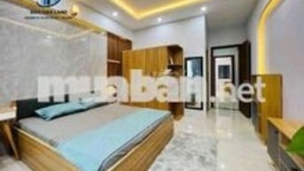 Phòng Ban công lầu 1 full nội thất 