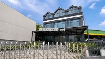 CHO THUÊ NHÀ MẶT TIỀN NGANG 12M TRUNG TÂM THỦ ĐỨC