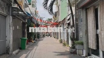 Nhà hẻm Ô tô 2 chiều, 42m2 gần chợ Bà Chiểu, BV Gia Định chỉ 4,7 tỷ.