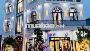 nhà phố hoàn công nội thất siêu hiện đại