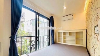 Cho thuê căn hộ dịch vụ có thang máy Full nội thất đường Lê Văn Sỹ Q3