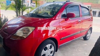 Chevrolet Spark 5 chỗ màu Đỏ