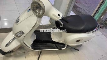 Piaggio Vespa 2013 Trắng