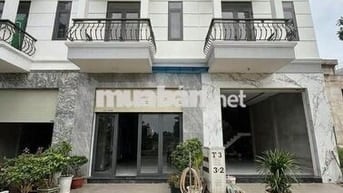 NHÀ MẶT TIỀN TỐ HỮU TÂN UYÊN BÌNH DƯƠNG