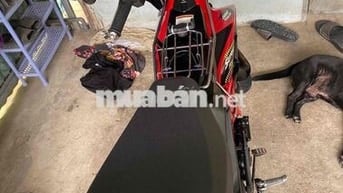 Suzuki Satria F150 Đỏ đen