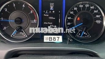 Toyota Fortuner 2018 bạc 7 chỗ , máy dầu , stđ !