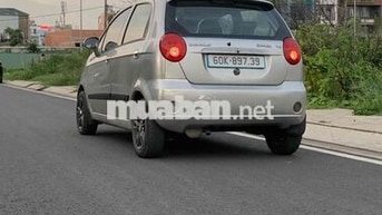 Chevrolet Spark 2024 Bạc 4 chỗ