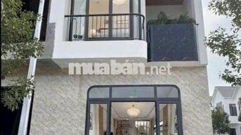 NHÀ 1 TRỆT 1 LẦU NGAY MẶT TIỀN KINH DOANH GIÁ 2 TỶ 2
