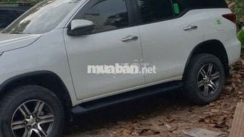 Toyota Fortuner 2024 2.4L 4x2AT Trắng Ngọc trai