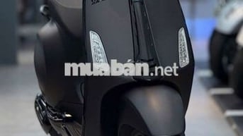Piaggio Vespa Tech 125 2026 Xám đen