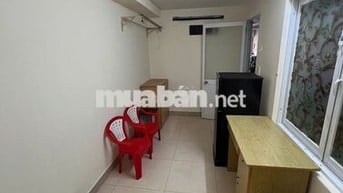 Thuê trọ giá 2tr5/tháng đường Phạm Hùng,q8. Full nội thất. DT 20m2