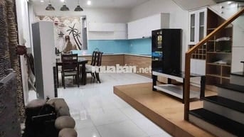 Cho thuê nhà ngay Hiệp thành 3, đường rộng, sân ô tô, Khu dân cư