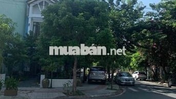 Cho thuê nhà sân vườn  Góc  2 Mặt Tiền  Đường Tiện ở và Kinh Doanh