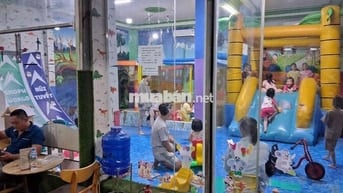Cần sang KVC trẻ em khu cafe và 11 phòng trọ