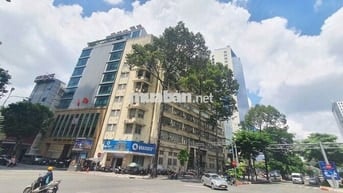 CHO THUÊ   MẶT BẰNG 900m2 HÀM NGHI QUẬN 1- GẦN NHÀ GA BẾN THÀNH