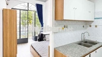 Studio_Bancol_Cửa sổ_Tách bếp_Full nội thất_An ninh_Pullman_VLU cs1