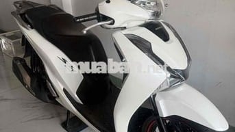 Honda SH 2017 Trắng 150cc. đi 20112 km